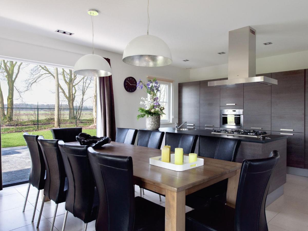 Spacious Home With A Fireplace At 3 Km From Baarle-Nassau Esterno foto