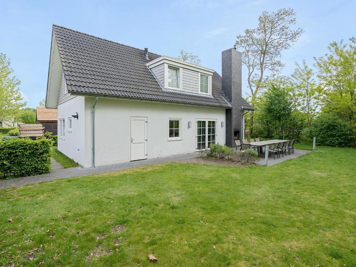 Spacious Home With A Fireplace At 3 Km From Baarle-Nassau Esterno foto