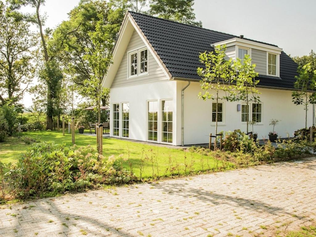 Spacious Home With A Fireplace At 3 Km From Baarle-Nassau Esterno foto