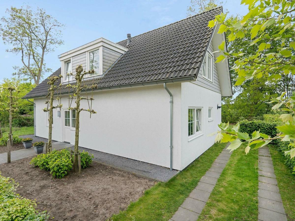 Spacious Home With A Fireplace At 3 Km From Baarle-Nassau Esterno foto